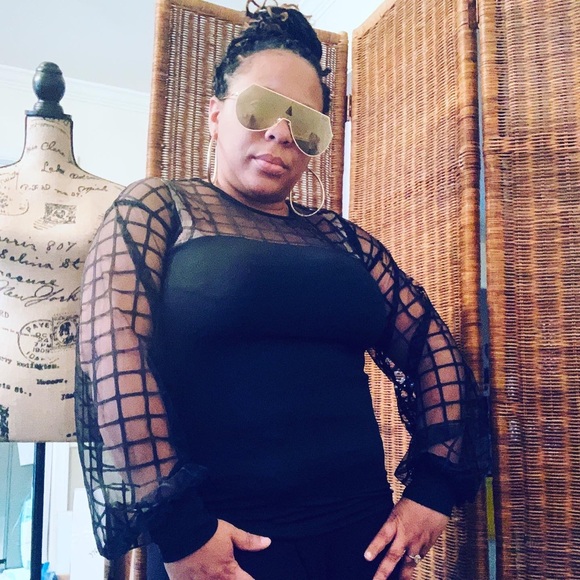 NWT Embroidered Lace Sleeves Black Blouse - Picture 1 of 3